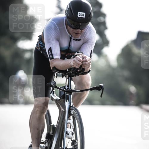 21.06.2026 - 29. Vierlanden-Triathlon H.Heesch http://msf.ph/oto/9855925 21.06.2026 08:56:56 Radfahren 118, 136, 220 meine-sportfotos.de