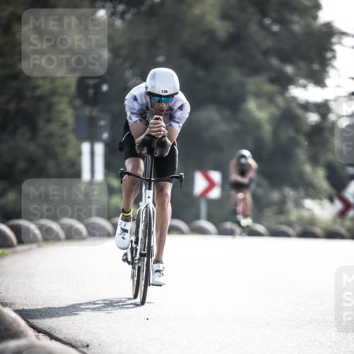 21.06.2026 - 29. Vierlanden-Triathlon H.Heesch http://msf.ph/oto/9855926 21.06.2026 08:57:00 Radfahren 118, 136 meine-sportfotos.de