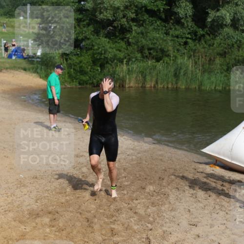 21.06.2026 - 29. Vierlanden-Triathlon Andreas Tolksdorf http://msf.ph/oto/9855932 21.06.2026 08:53:59 Schwimmen 146, 176, 190 meine-sportfotos.de