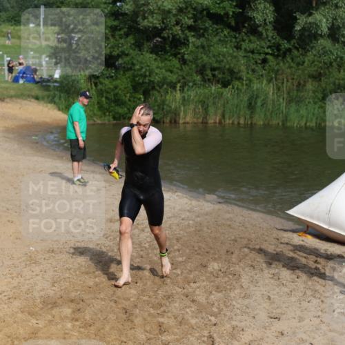 21.06.2026 - 29. Vierlanden-Triathlon Andreas Tolksdorf http://msf.ph/oto/9855934 21.06.2026 08:53:59 Schwimmen 146, 176, 190 meine-sportfotos.de
