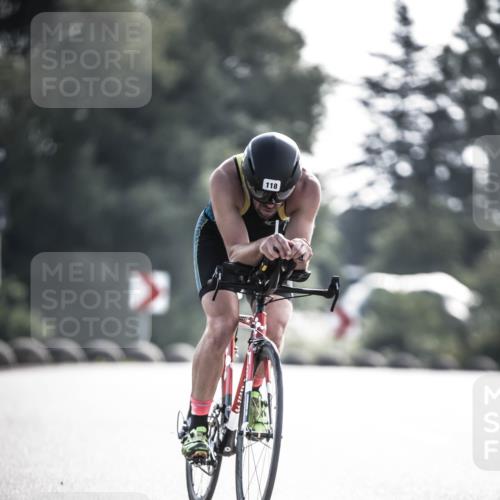 21.06.2026 - 29. Vierlanden-Triathlon H.Heesch http://msf.ph/oto/9855958 21.06.2026 08:57:04 Radfahren 118, 136 meine-sportfotos.de