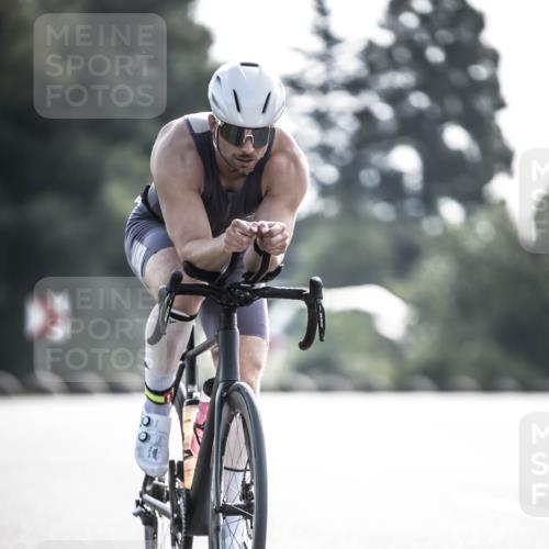 21.06.2026 - 29. Vierlanden-Triathlon H.Heesch http://msf.ph/oto/9855999 21.06.2026 08:57:35 Radfahren 35 meine-sportfotos.de