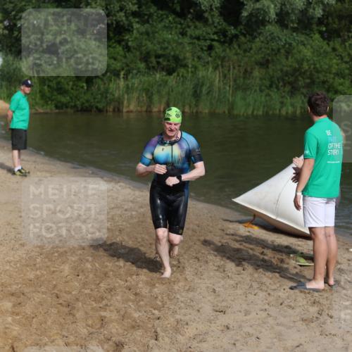 21.06.2026 - 29. Vierlanden-Triathlon Andreas Tolksdorf http://msf.ph/oto/9856006 21.06.2026 08:54:31 Schwimmen 213 meine-sportfotos.de