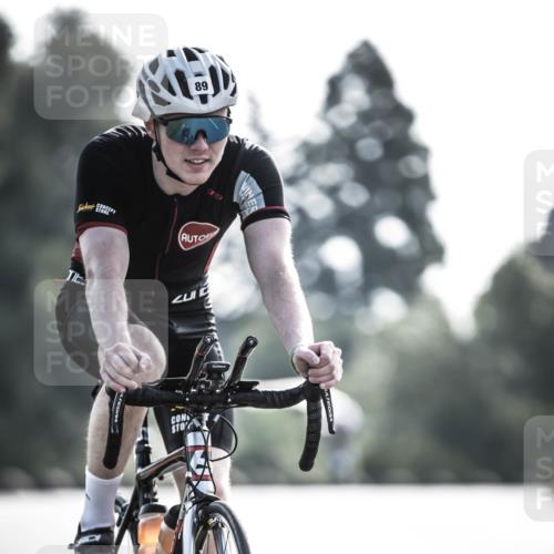 21.06.2026 - 29. Vierlanden-Triathlon H.Heesch http://msf.ph/oto/9856023 21.06.2026 08:57:52 Radfahren 89, 119 meine-sportfotos.de