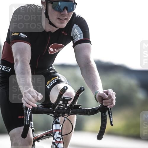 21.06.2026 - 29. Vierlanden-Triathlon H.Heesch http://msf.ph/oto/9856031 21.06.2026 08:57:52 Radfahren 89, 119 meine-sportfotos.de