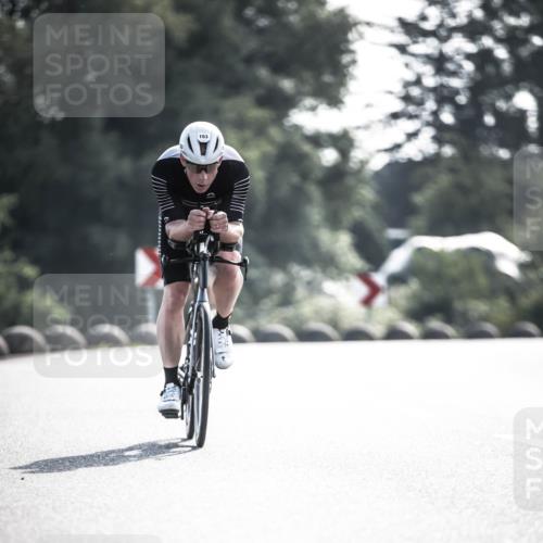 21.06.2026 - 29. Vierlanden-Triathlon H.Heesch http://msf.ph/oto/9856135 21.06.2026 08:58:49 Radfahren 153, 160, 187 meine-sportfotos.de