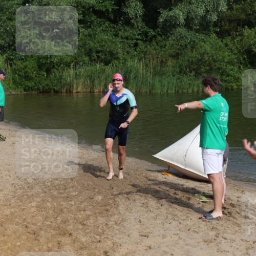 21.06.2026 - 29. Vierlanden-Triathlon Andreas Tolksdorf http://msf.ph/oto/9856137 21.06.2026 08:55:47 Schwimmen 87, 94 meine-sportfotos.de
