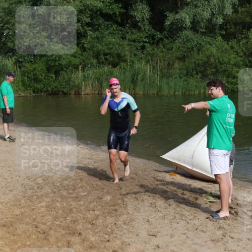 21.06.2026 - 29. Vierlanden-Triathlon Andreas Tolksdorf http://msf.ph/oto/9856150 21.06.2026 08:55:47 Schwimmen 87, 94 meine-sportfotos.de
