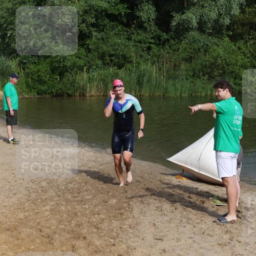 21.06.2026 - 29. Vierlanden-Triathlon Andreas Tolksdorf http://msf.ph/oto/9856154 21.06.2026 08:55:47 Schwimmen 87, 94 meine-sportfotos.de