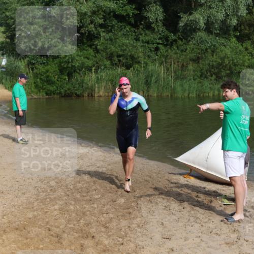 21.06.2026 - 29. Vierlanden-Triathlon Andreas Tolksdorf http://msf.ph/oto/9856158 21.06.2026 08:55:47 Schwimmen 87, 94 meine-sportfotos.de