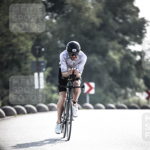 21.06.2026 - 29. Vierlanden-Triathlon H.Heesch http://msf.ph/oto/9856159 21.06.2026 08:58:52 Radfahren 153, 160, 187 meine-sportfotos.de