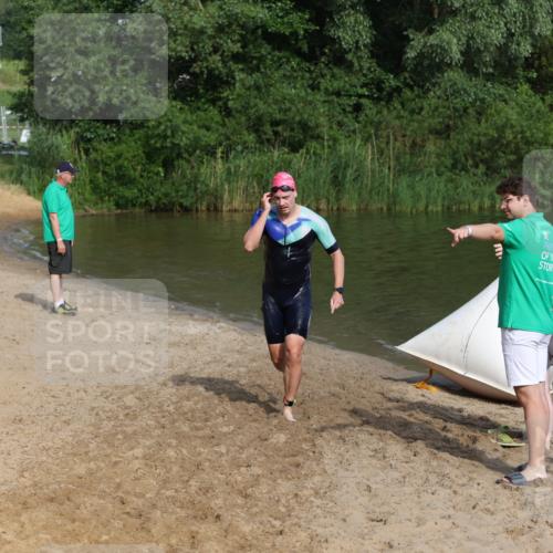 21.06.2026 - 29. Vierlanden-Triathlon Andreas Tolksdorf http://msf.ph/oto/9856161 21.06.2026 08:55:47 Schwimmen 87, 94 meine-sportfotos.de