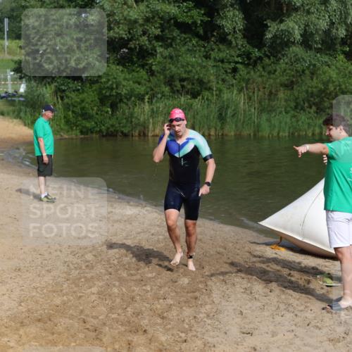 21.06.2026 - 29. Vierlanden-Triathlon Andreas Tolksdorf http://msf.ph/oto/9856167 21.06.2026 08:55:47 Schwimmen 87, 94 meine-sportfotos.de