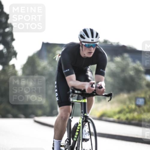 21.06.2026 - 29. Vierlanden-Triathlon H.Heesch http://msf.ph/oto/9856202 21.06.2026 08:59:03 Radfahren 83, 86, 130 meine-sportfotos.de