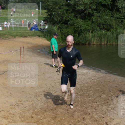 21.06.2026 - 29. Vierlanden-Triathlon Andreas Tolksdorf http://msf.ph/oto/9856204 21.06.2026 08:55:56 Schwimmen 87, 138 meine-sportfotos.de