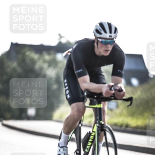 21.06.2026 - 29. Vierlanden-Triathlon H.Heesch http://msf.ph/oto/9856205 21.06.2026 08:59:04 Radfahren 83, 86, 130 meine-sportfotos.de