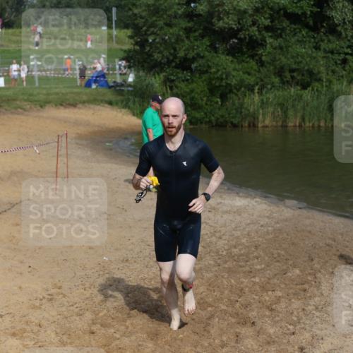21.06.2026 - 29. Vierlanden-Triathlon Andreas Tolksdorf http://msf.ph/oto/9856221 21.06.2026 08:55:57 Schwimmen 87, 138 meine-sportfotos.de