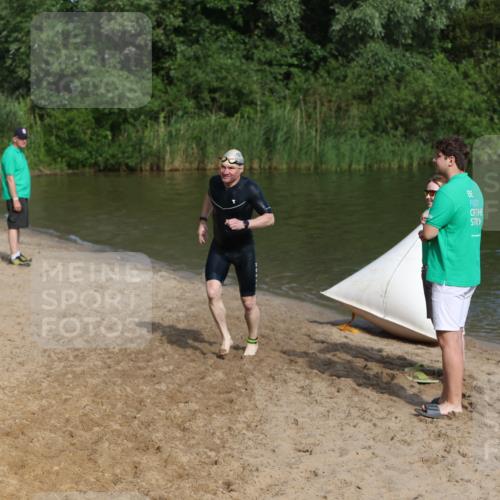 21.06.2026 - 29. Vierlanden-Triathlon Andreas Tolksdorf http://msf.ph/oto/9856242 21.06.2026 08:56:00 Schwimmen 138 meine-sportfotos.de
