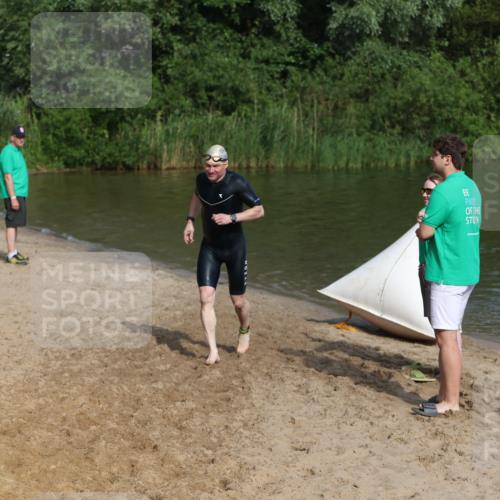 21.06.2026 - 29. Vierlanden-Triathlon Andreas Tolksdorf http://msf.ph/oto/9856246 21.06.2026 08:56:00 Schwimmen 138 meine-sportfotos.de