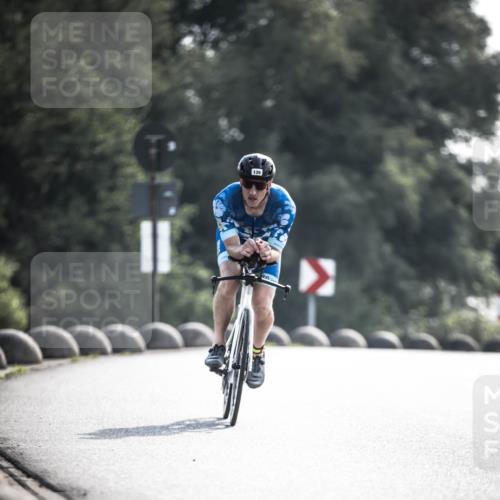 21.06.2026 - 29. Vierlanden-Triathlon H.Heesch http://msf.ph/oto/9856256 21.06.2026 08:59:28 Radfahren 139 meine-sportfotos.de