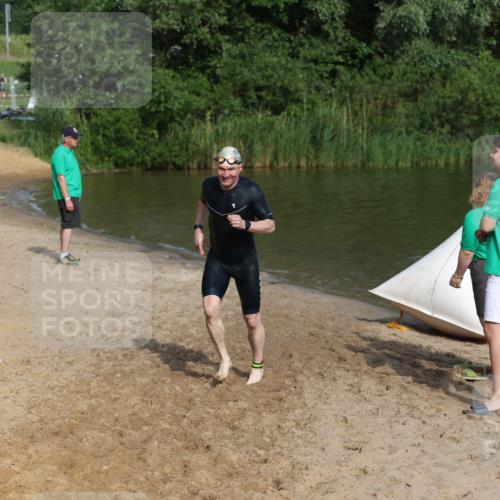 21.06.2026 - 29. Vierlanden-Triathlon Andreas Tolksdorf http://msf.ph/oto/9856270 21.06.2026 08:56:00 Schwimmen 138 meine-sportfotos.de