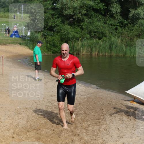 21.06.2026 - 29. Vierlanden-Triathlon Andreas Tolksdorf http://msf.ph/oto/9856309 21.06.2026 08:56:19 Schwimmen 121 meine-sportfotos.de