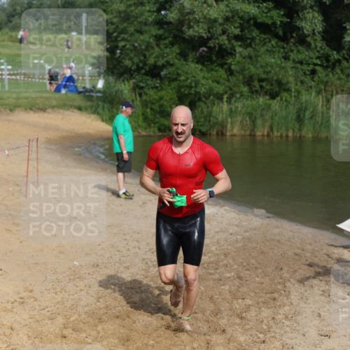 21.06.2026 - 29. Vierlanden-Triathlon Andreas Tolksdorf http://msf.ph/oto/9856320 21.06.2026 08:56:19 Schwimmen 121 meine-sportfotos.de