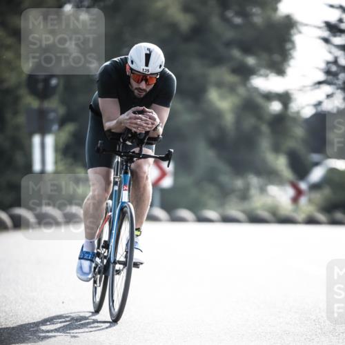 21.06.2026 - 29. Vierlanden-Triathlon H.Heesch http://msf.ph/oto/9856327 21.06.2026 08:59:48 Radfahren 135 meine-sportfotos.de