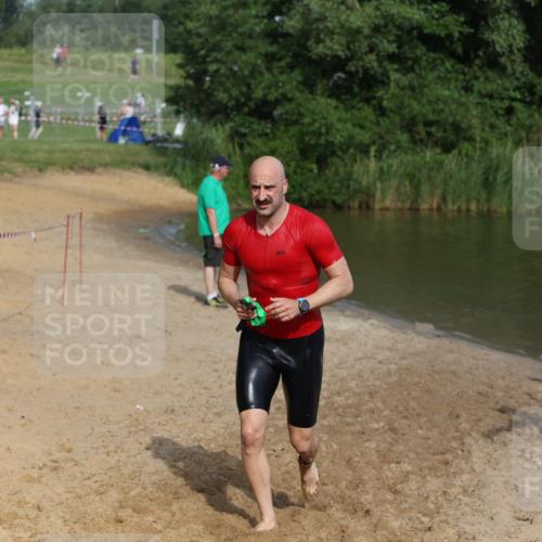 21.06.2026 - 29. Vierlanden-Triathlon Andreas Tolksdorf http://msf.ph/oto/9856328 21.06.2026 08:56:19 Schwimmen 121 meine-sportfotos.de