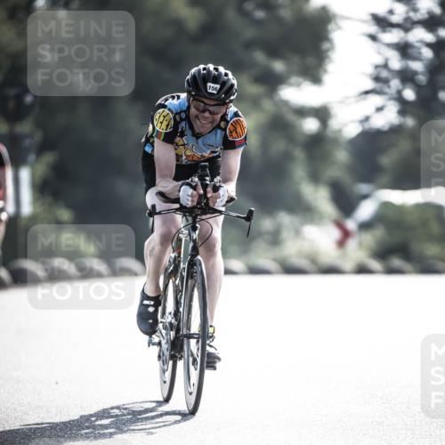 21.06.2026 - 29. Vierlanden-Triathlon H.Heesch http://msf.ph/oto/9856379 21.06.2026 09:00:35 Radfahren 48, 156 meine-sportfotos.de