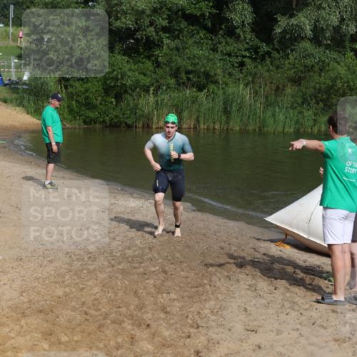 21.06.2026 - 29. Vierlanden-Triathlon Andreas Tolksdorf http://msf.ph/oto/9856400 21.06.2026 08:57:14 Schwimmen 41 meine-sportfotos.de