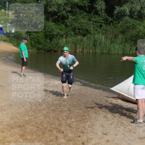 21.06.2026 - 29. Vierlanden-Triathlon Andreas Tolksdorf http://msf.ph/oto/9856408 21.06.2026 08:57:14 Schwimmen 41 meine-sportfotos.de