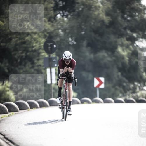 21.06.2026 - 29. Vierlanden-Triathlon H.Heesch http://msf.ph/oto/9856410 21.06.2026 09:00:47 Radfahren 157 meine-sportfotos.de