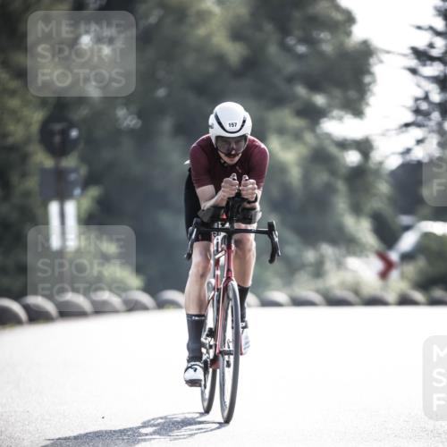 21.06.2026 - 29. Vierlanden-Triathlon H.Heesch http://msf.ph/oto/9856426 21.06.2026 09:00:48 Radfahren 157 meine-sportfotos.de