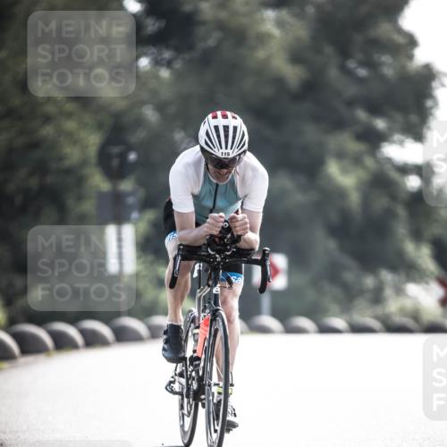 21.06.2026 - 29. Vierlanden-Triathlon H.Heesch http://msf.ph/oto/9856440 21.06.2026 09:00:57 Radfahren 115 meine-sportfotos.de
