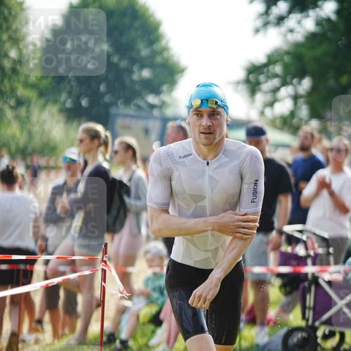 21.06.2026 - 29. Vierlanden-Triathlon LAZAROV Photography http://msf.ph/oto/9856443 21.06.2026 08:32:56 Schwimmen 2, 16, 26, 47 meine-sportfotos.de