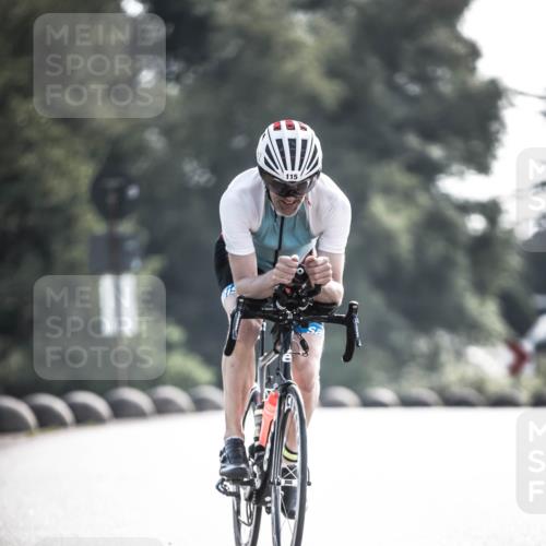 21.06.2026 - 29. Vierlanden-Triathlon H.Heesch http://msf.ph/oto/9856448 21.06.2026 09:00:57 Radfahren 115 meine-sportfotos.de