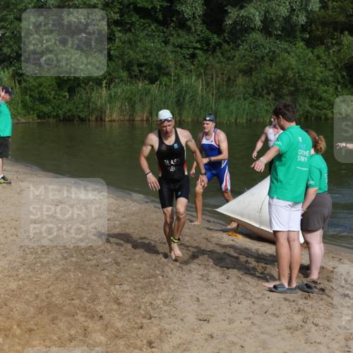 21.06.2026 - 29. Vierlanden-Triathlon Andreas Tolksdorf http://msf.ph/oto/9856518 21.06.2026 08:58:13 Schwimmen 8, 158 meine-sportfotos.de