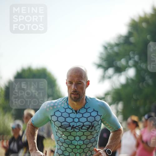 21.06.2026 - 29. Vierlanden-Triathlon LAZAROV Photography http://msf.ph/oto/9856550 21.06.2026 08:37:30 Schwimmen 46, 107, 127 meine-sportfotos.de