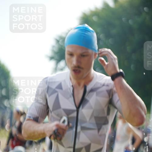 21.06.2026 - 29. Vierlanden-Triathlon LAZAROV Photography http://msf.ph/oto/9856563 21.06.2026 08:37:35 Schwimmen 31, 46, 107, 127 meine-sportfotos.de