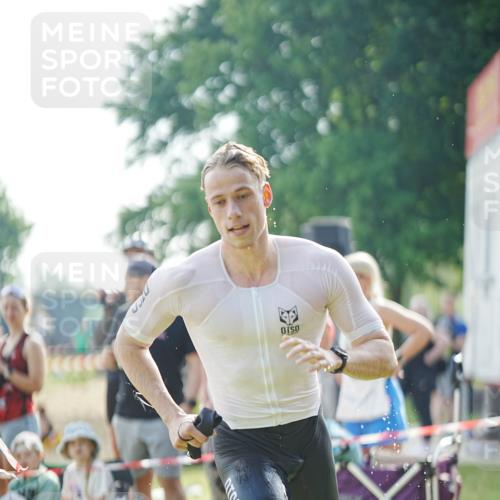 21.06.2026 - 29. Vierlanden-Triathlon LAZAROV Photography http://msf.ph/oto/9856653 21.06.2026 08:40:04 Schwimmen 7, 103 meine-sportfotos.de