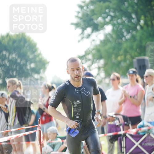 21.06.2026 - 29. Vierlanden-Triathlon LAZAROV Photography http://msf.ph/oto/9856670 21.06.2026 08:40:13 Schwimmen 7, 21, 55, 78, 109 meine-sportfotos.de