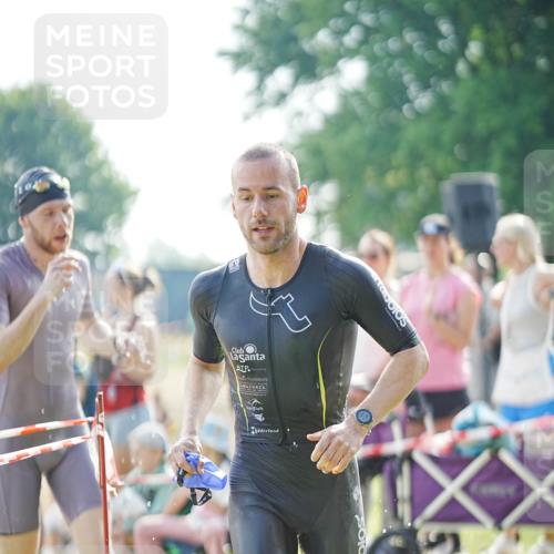 21.06.2026 - 29. Vierlanden-Triathlon LAZAROV Photography http://msf.ph/oto/9856678 21.06.2026 08:40:14 Schwimmen 7, 21, 55, 78, 109 meine-sportfotos.de