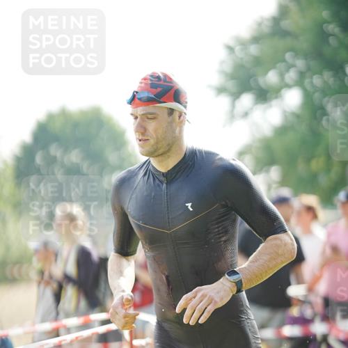 21.06.2026 - 29. Vierlanden-Triathlon LAZAROV Photography http://msf.ph/oto/9856702 21.06.2026 08:40:24 Schwimmen 51, 55, 109 meine-sportfotos.de