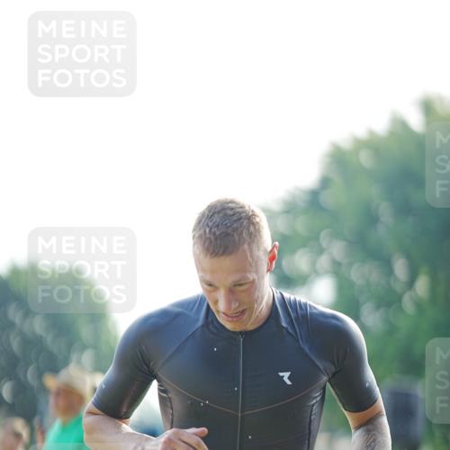 21.06.2026 - 29. Vierlanden-Triathlon LAZAROV Photography http://msf.ph/oto/9856715 21.06.2026 08:49:17 Schwimmen 86, 199 meine-sportfotos.de