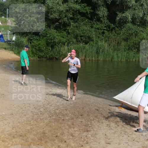 21.06.2026 - 29. Vierlanden-Triathlon Andreas Tolksdorf http://msf.ph/oto/9856733 21.06.2026 08:58:44 Schwimmen 275 meine-sportfotos.de