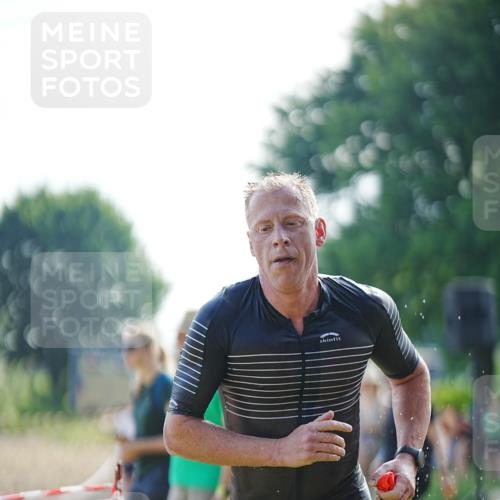 21.06.2026 - 29. Vierlanden-Triathlon LAZAROV Photography http://msf.ph/oto/9856741 21.06.2026 08:49:49 Schwimmen 153 meine-sportfotos.de