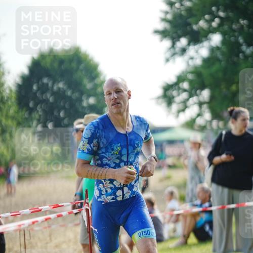 21.06.2026 - 29. Vierlanden-Triathlon LAZAROV Photography http://msf.ph/oto/9856771 21.06.2026 08:50:17 Schwimmen 52, 139 meine-sportfotos.de