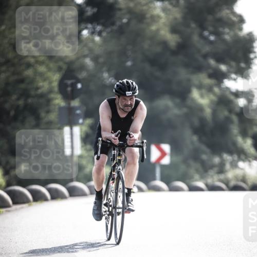 21.06.2026 - 29. Vierlanden-Triathlon H.Heesch http://msf.ph/oto/9856778 21.06.2026 09:02:02 Radfahren 204, 1353 meine-sportfotos.de