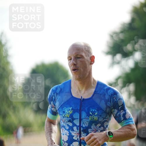 21.06.2026 - 29. Vierlanden-Triathlon LAZAROV Photography http://msf.ph/oto/9856779 21.06.2026 08:50:18 Schwimmen 52, 139 meine-sportfotos.de